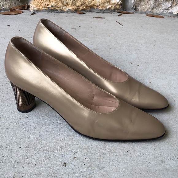 Salvatore Ferragamo Shoes - Like new! - SALVATORE FERRAGAMO Metallic Pumps Heels